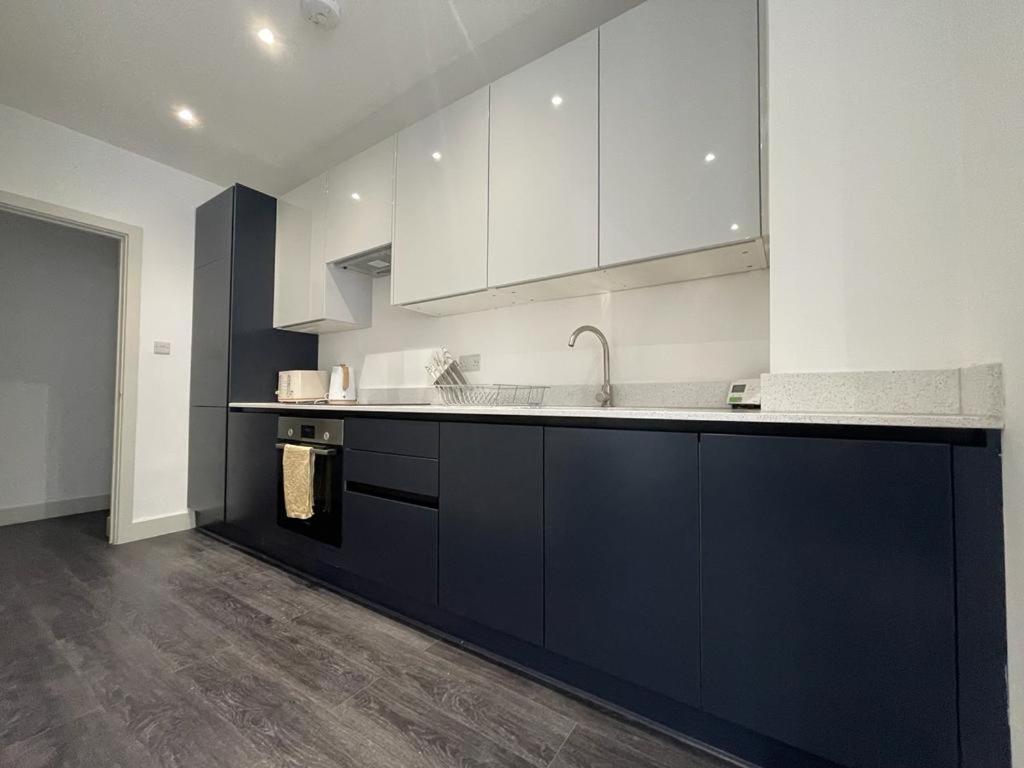 Star London Finchley Road 3-Bed Retreat Lejlighed Eksteriør billede